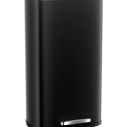 Black 13 Gal Trash Can
