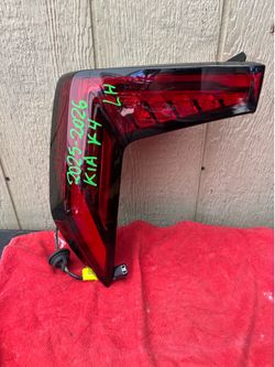 2025 2026 KIA K4 LEFT SIDE TAIL LIGHT OEM USED