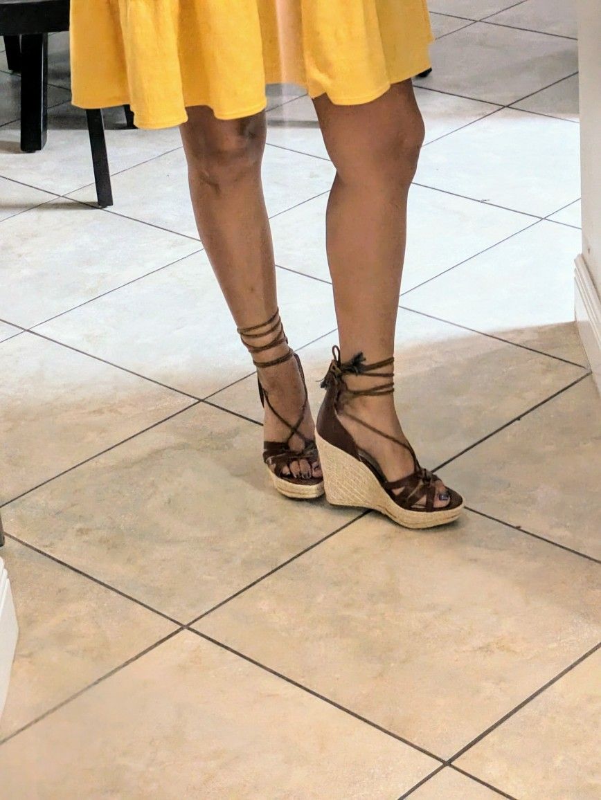 GUESS Espadrille Platform Wedge Heels Size 8