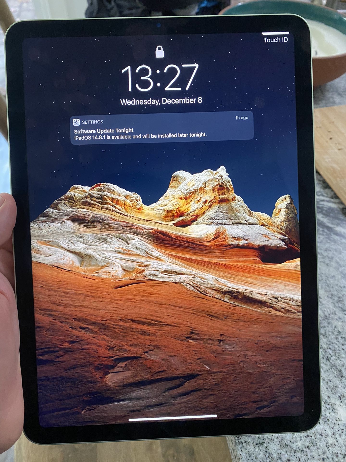 Like New Apple iPad Air 4th Gen And Pencil