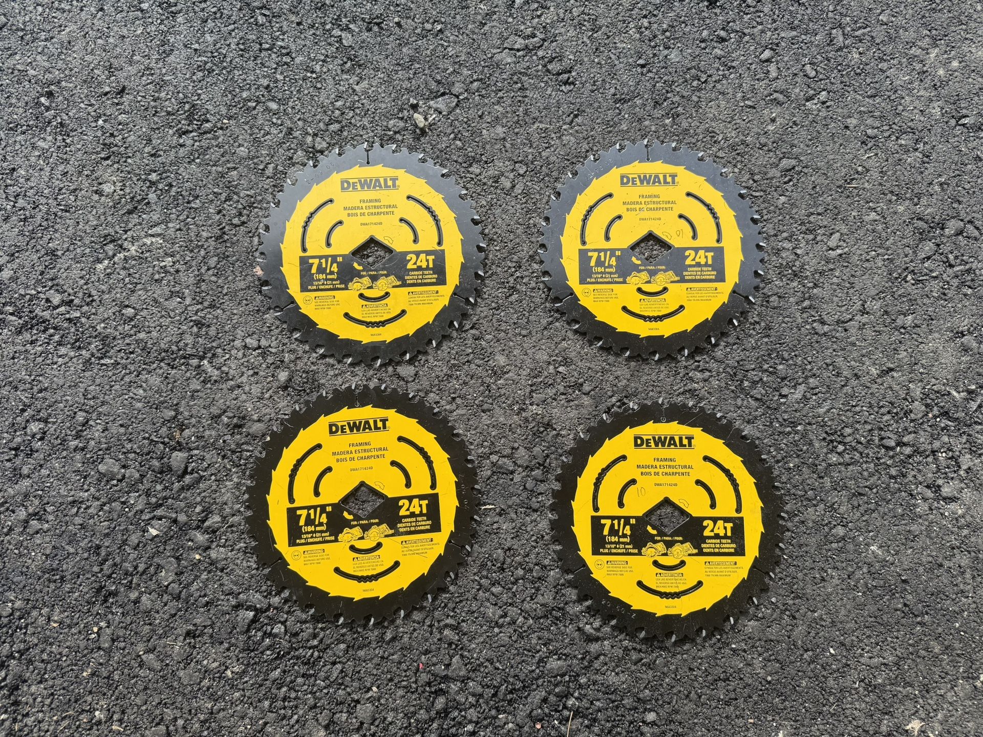 Dewalt 7-1/4 in. 24-Tooth Circular Saw Blade