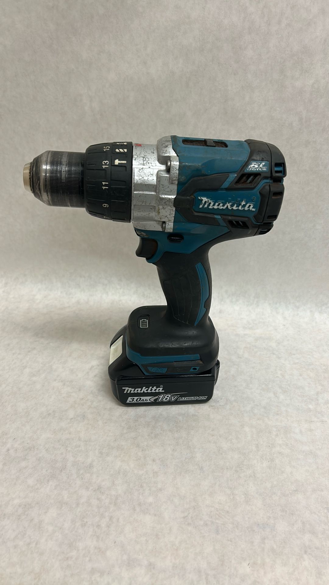 Makita Xpho7 Drill With 3aH Battery