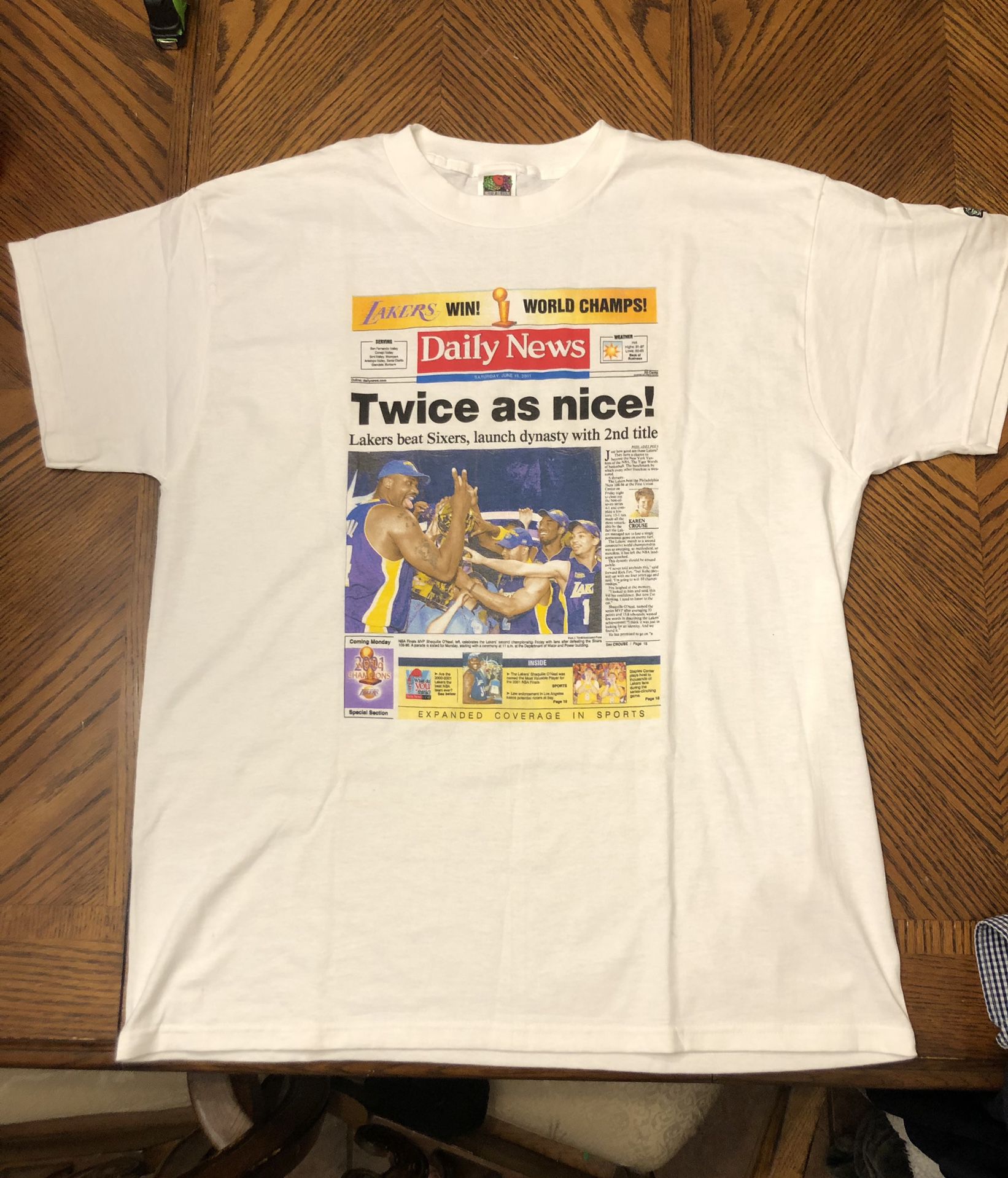 Vintage 2001 Los Angeles Lakers Championship T-Shirt