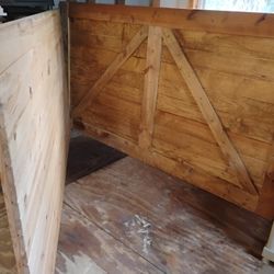 Pair Of Wooden Barn Doors/Gates