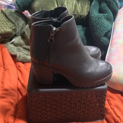 Black Heel Boots 