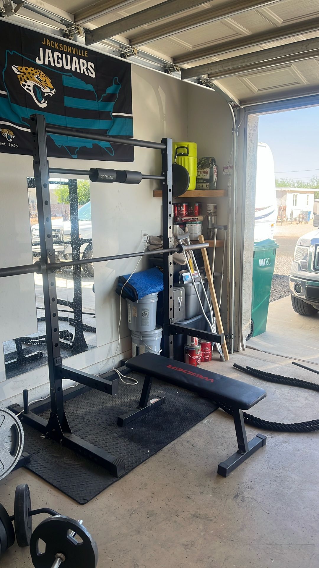 Bench Squat And Pull Up Rack