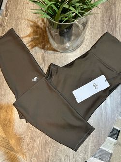 Alo Yoga 7/8 Airlift High-Waist Leggings in Espresso  Size Large New with Tags