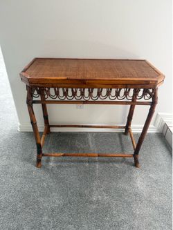 Rattan table