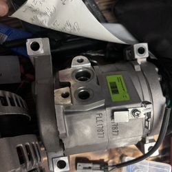 BMW AC / A/C Compressor w Clutch – Brand New