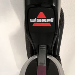 Bissell Vaccum Cleaner “Clear View” Ok Works great