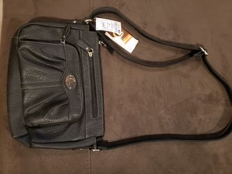 Carryland black purse brand new