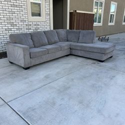 Beautiful Grey L Shape Sectional (Delivery Available)