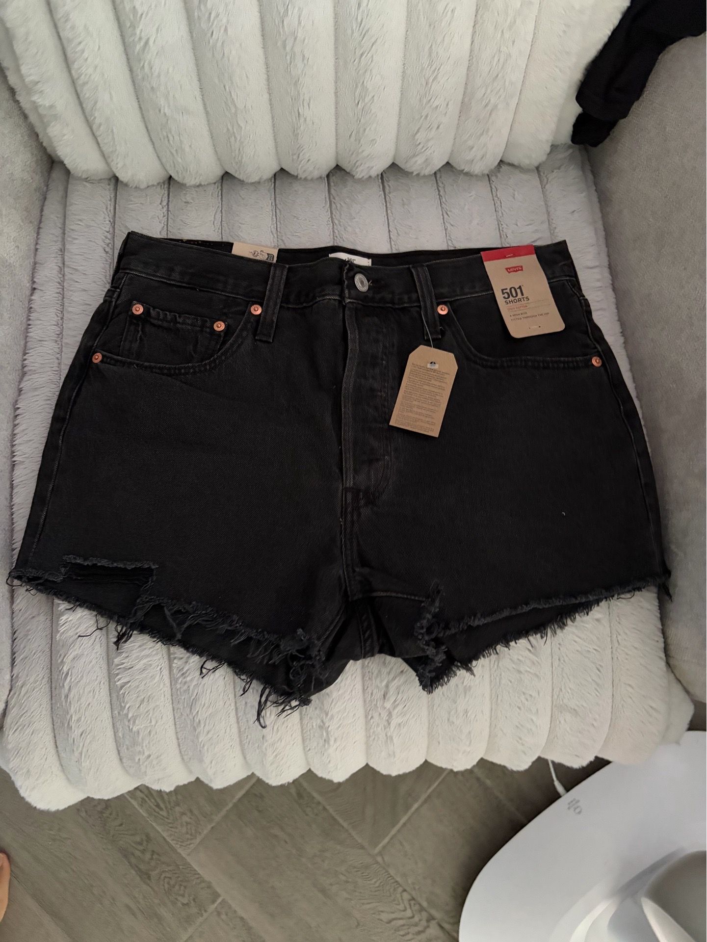 501 Levi shorts