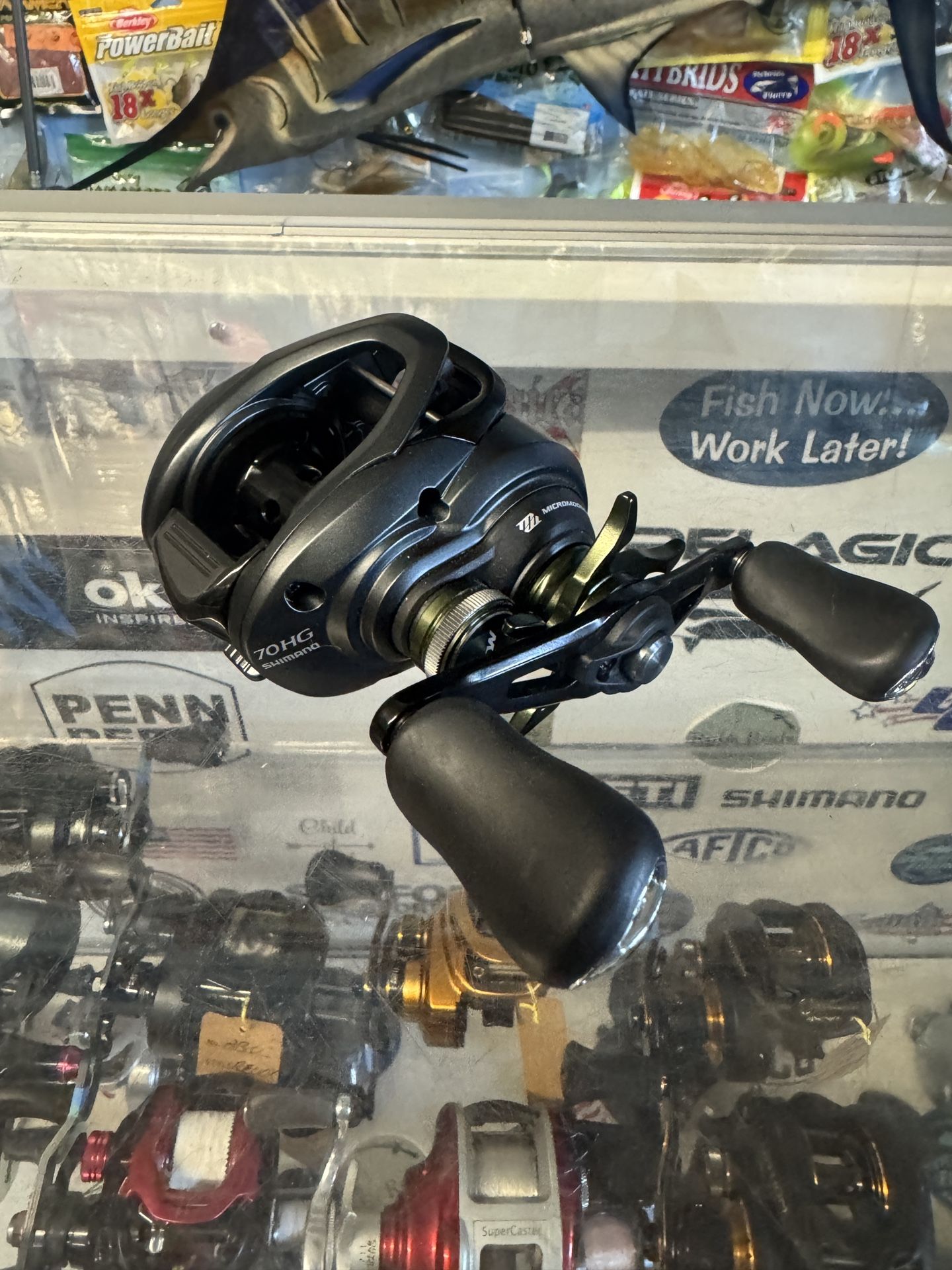 Shimano Curado 70 Hg New Casting Fishing Reel.
