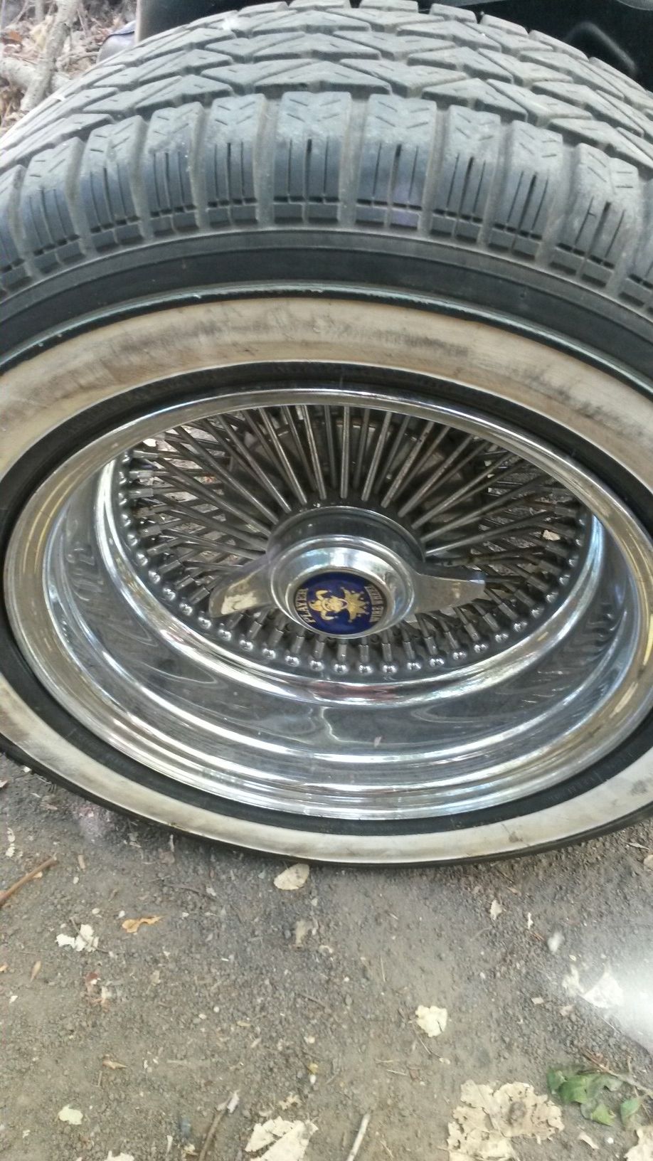 Player wire wheel 100 spoke chrome rims. W/walls