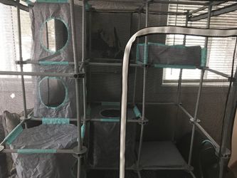 Cat portable enclosure