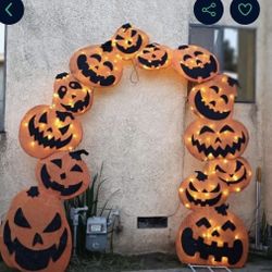 Halloween Pumpkins Entry Way 