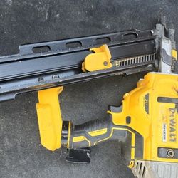 DeWalt 21 Degree Framing Nailer