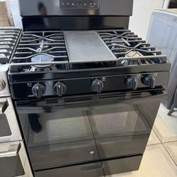 Ge 5 Burners Gas Range Stove In Great Condition 
