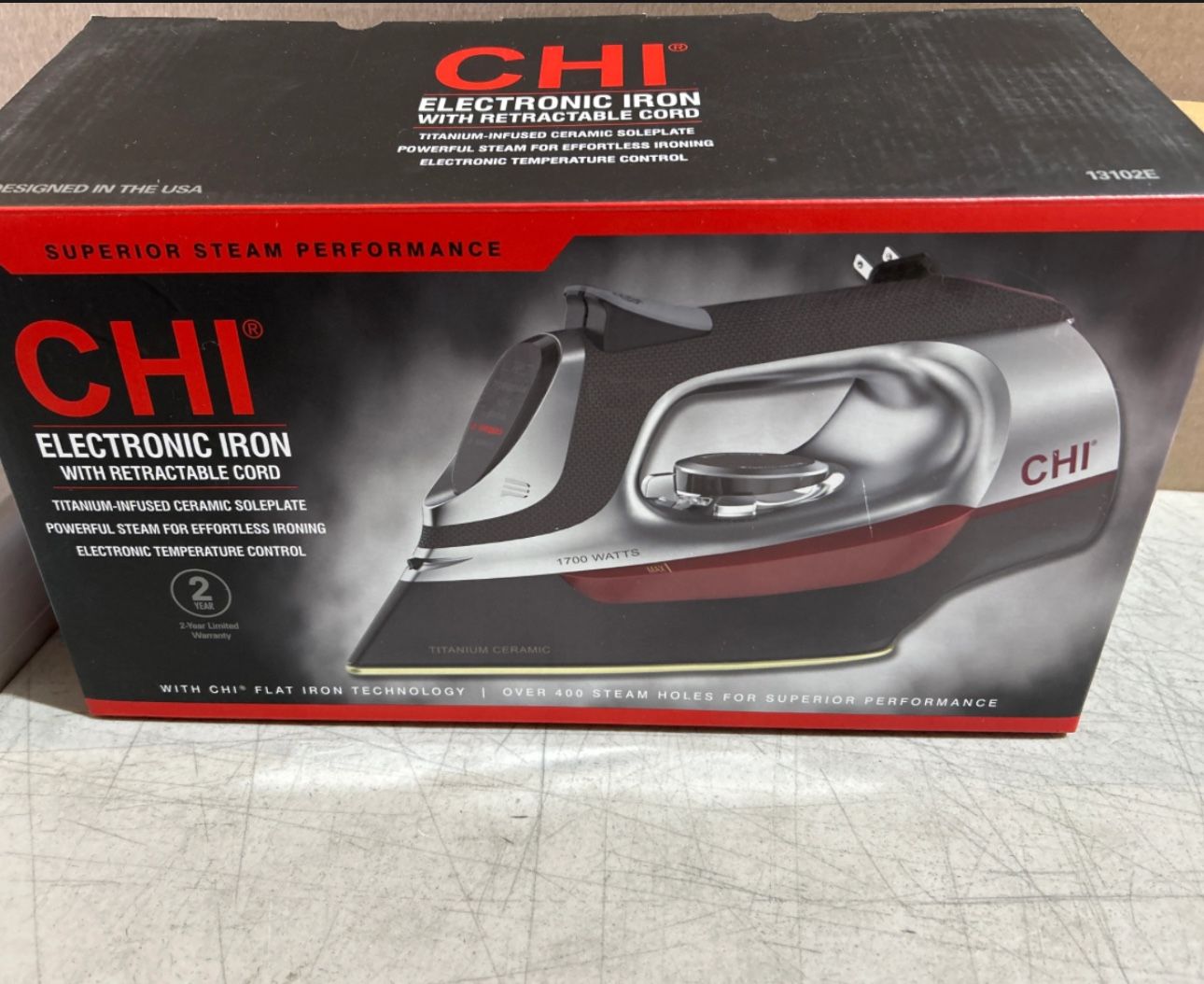 CHI 13102 - Steam iron with auto shut-off - sole plate: titanium ceramic - 1700 W - gray