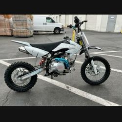 Brand New 🎁 Dirtbike 