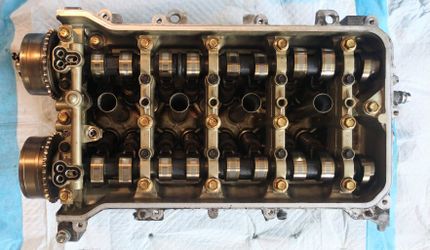 TOYOTA Corolla ++ 1.8L 2ZR-FE DOHC with Dual VVTI CYLINDER HEAD FOR ENGINE 