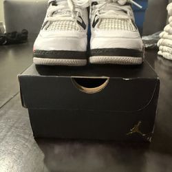 Jordan 4 Retro Red Cement Size 9C