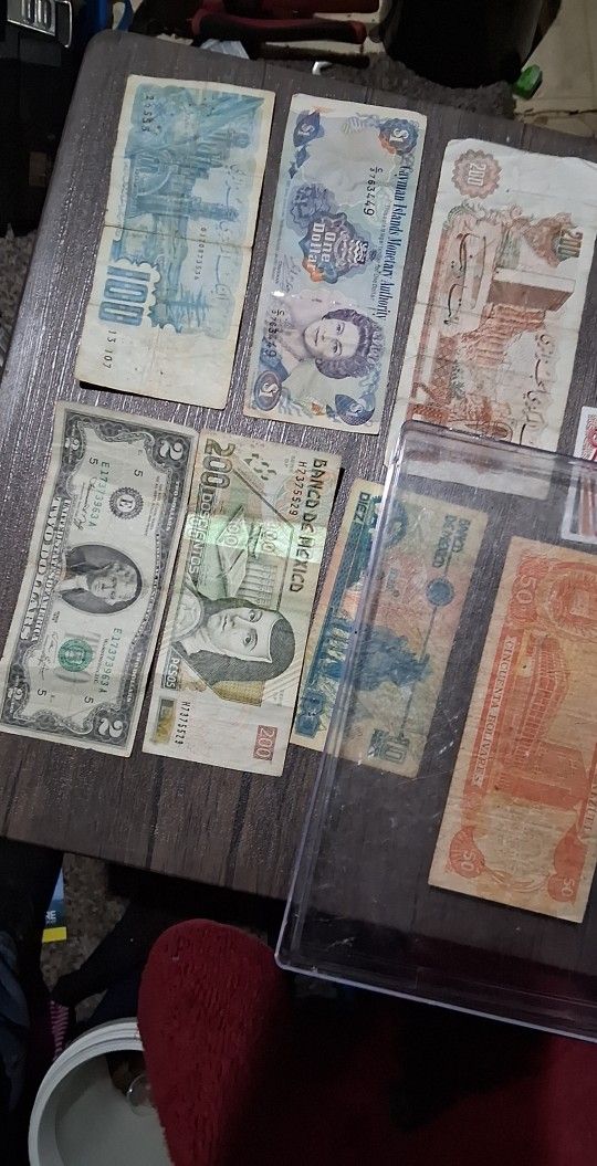 Lot Of Assorted And Rare Foreign Currency Extremely Rare