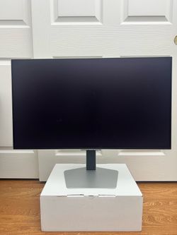 Samsung Odyssey OLED G8 32” 4K 240Hz Gaming Monitor (S32FG810SN)