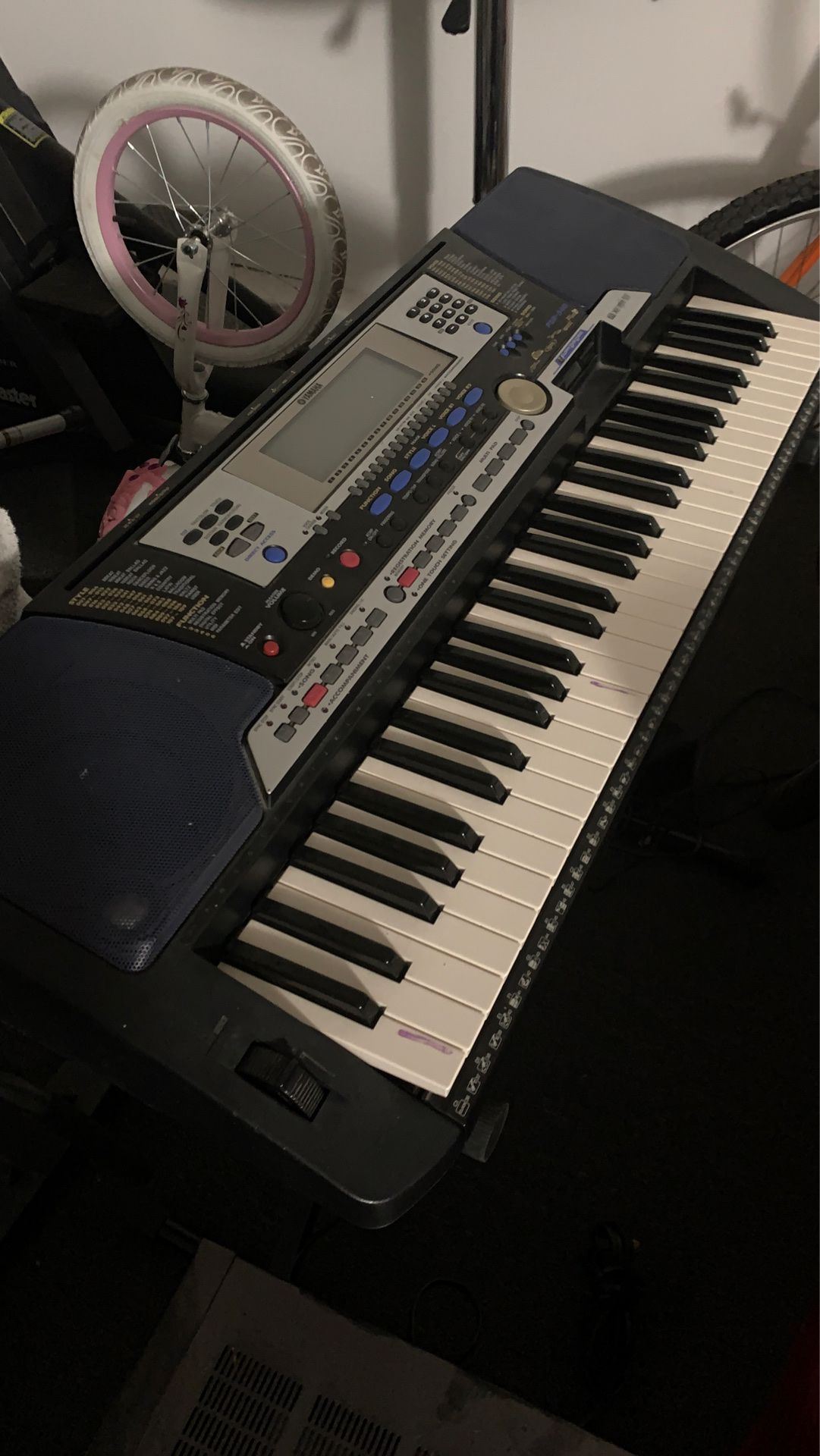 Yamaha Key board with stand