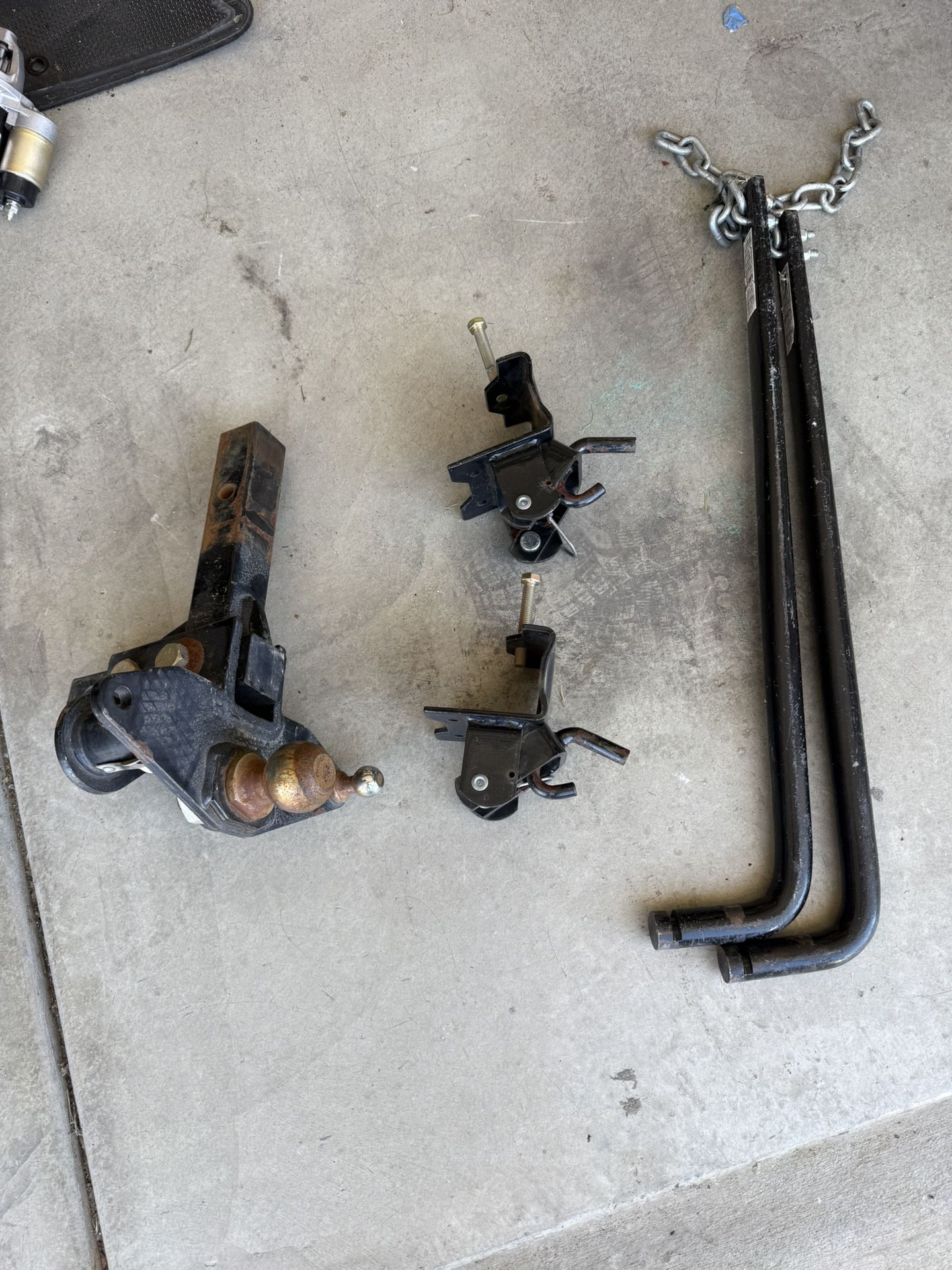 Weight Distribution Hitch