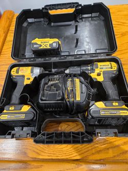 Dewalt drill set 20 V Max