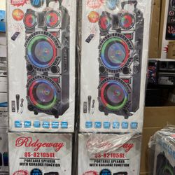 Loud Bluetooth Party Speaker With Beautiful Lighting. Free 🎤