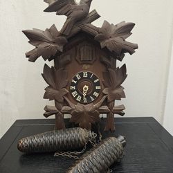 Vintage 8 Day Cuckoo Clock 