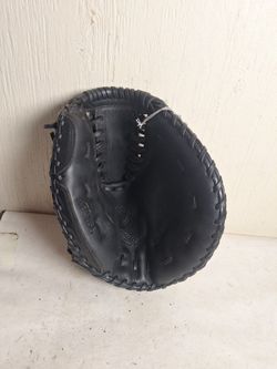 AKADEMA CATCHERS MITT, 34"