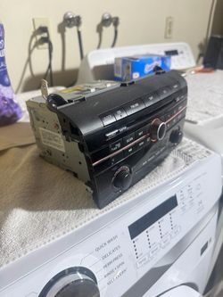 Mazda OEM Car Radio CD MP3 Head Unit