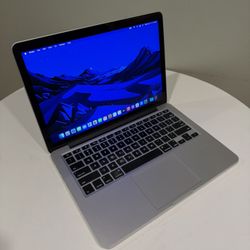 MacBook Pro 2015 i5/8gb Ram Laptop Computer PC