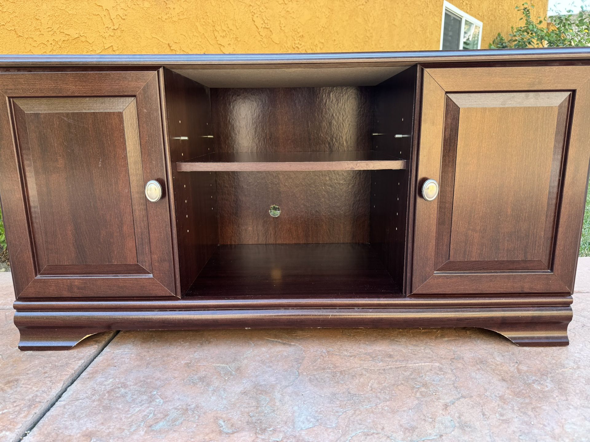 TV Stand With Side Shelves