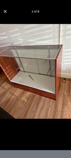DISPLAY CASE