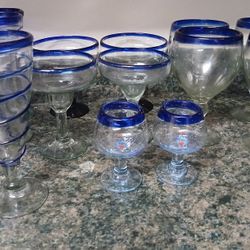 LARGE LOT OF ASSORTED MARGARITA, MARTINI, SHOT& DRINKING GLASSES
COBALT RIM HANDBLOWN MEXICAN GLASSES 
ENTIRE LOT FOR $40
LIKE NEW 
PICK UP MCKINNEY