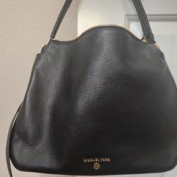 Michael Kors Handbag and matching wallet 