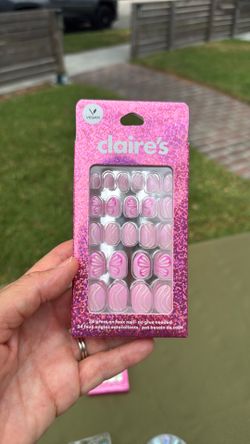 Girls Press On Nail Bundle 4 sets included