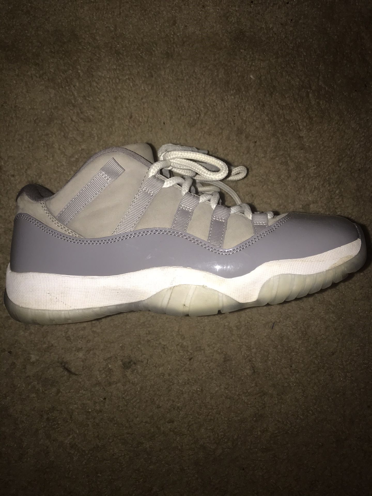 Cool Grey 11’s Size 9