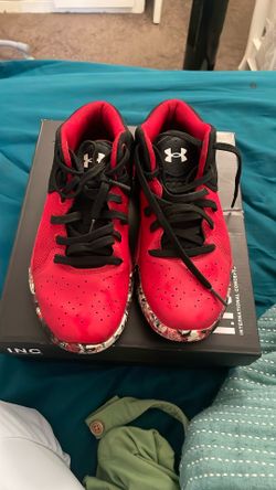 3Y Under Armour Shoes