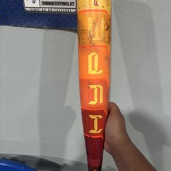 Easton Hype Fire -5 (32  Inch )(27oz)