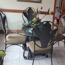 Dining Table With 4 Chairs