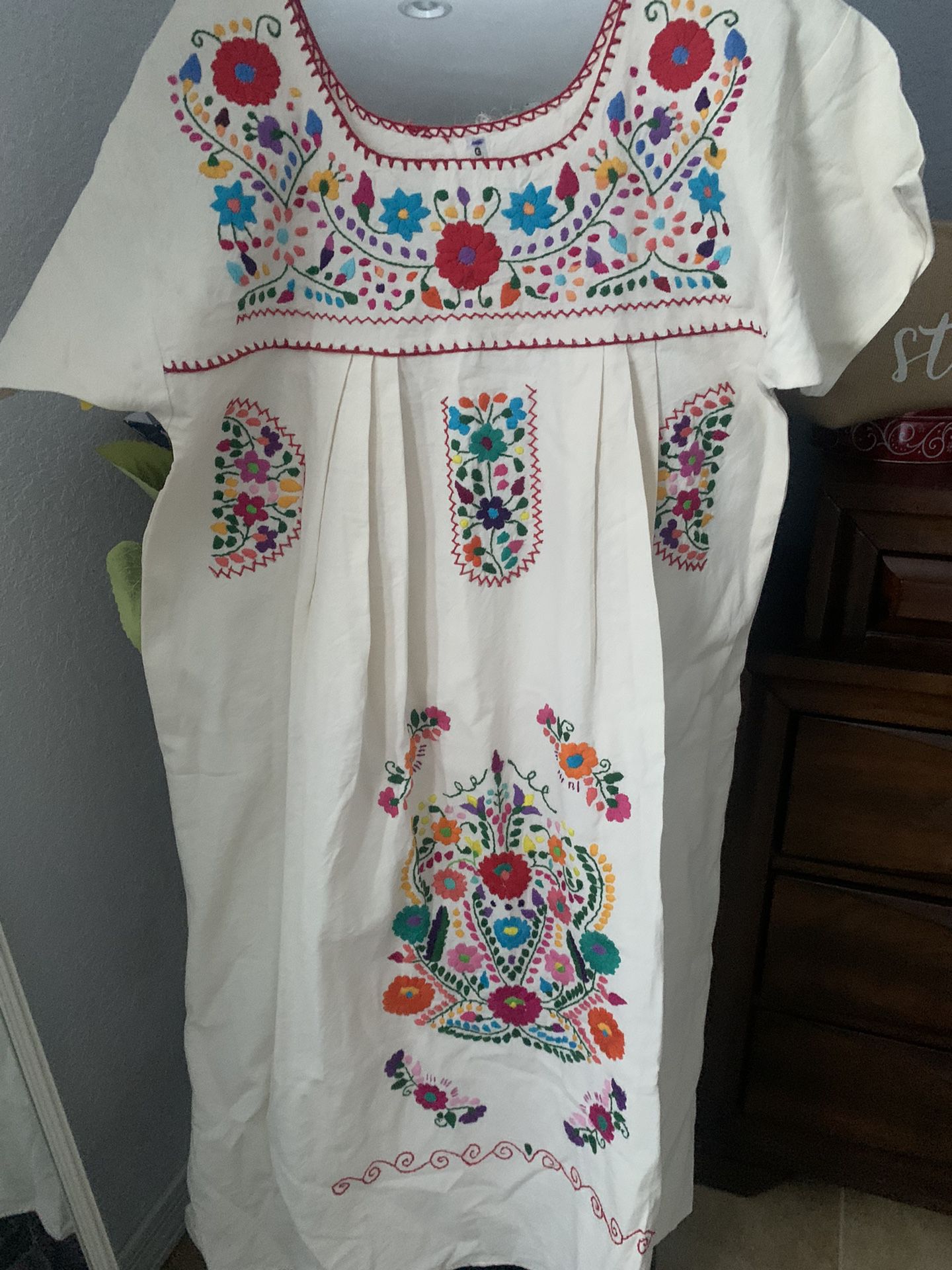 Mexican Dress, Blouses and sandals!!