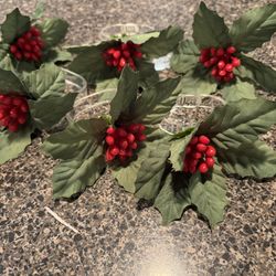 Plastic Holly Napkin Rings