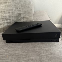 XBOX One X 