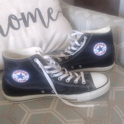 Converse Tennis Shoes